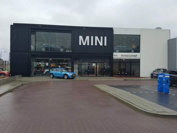 Mini / BMW Dusseldorp, Zwaag